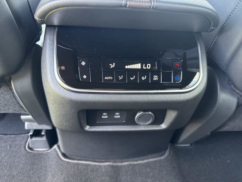 New 2026 Nissan Armada SL w/ Captain's Chari Seat Package AWD/4WD image 26