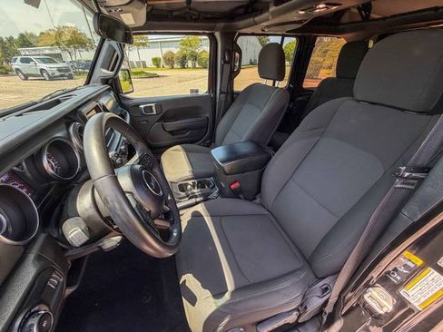 Used 2023 Jeep Wrangler Unlimited Sport AWD/4WD image 16