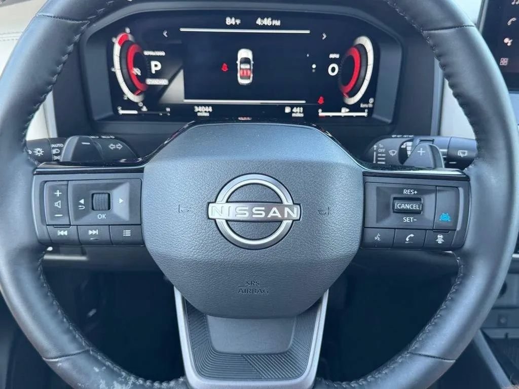 Used 2025 Nissan Rogue SL w/ SL Premium Package FWD image 17