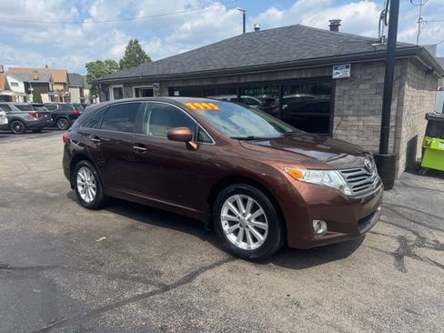 Used 2009 Toyota Venza AWD image 1