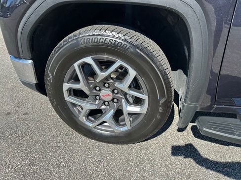 Used 2023 GMC Sierra 1500 SLT w/ SLT Premium Package image 10