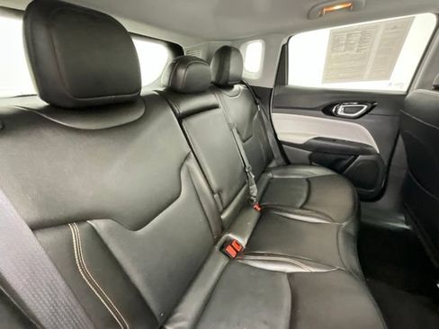 Used 2022 Jeep Compass Limited AWD/4WD image 13