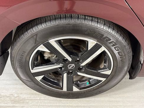 Used 2024 Nissan Sentra SV FWD image 10
