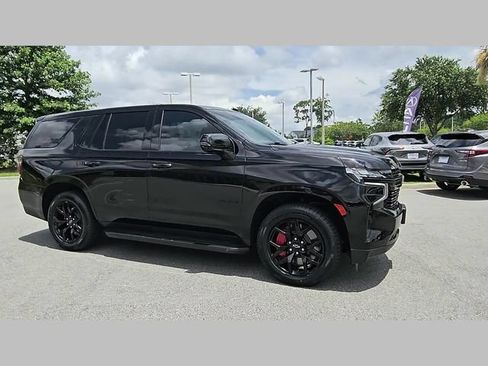 Used 2024 Chevrolet Tahoe RST w/ RST Performance Edition AWD/4WD image 32