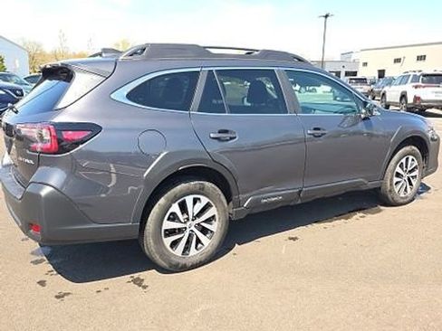 Certified 2024 Subaru Outback Premium image 4