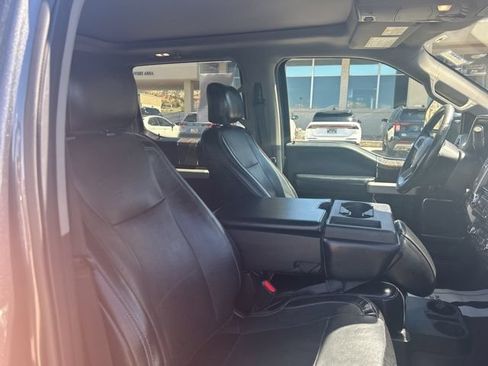 Used 2017 Ford F250 Lariat w/ Lariat Ultimate Package AWD/4WD image 16