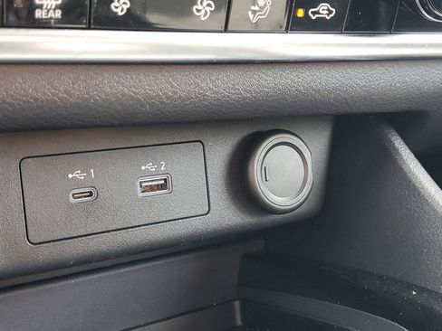 Used 2022 Nissan Rogue SV AWD/4WD image 31