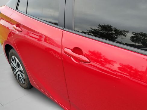 Used 2022 Toyota Prius LE AWD/4WD image 18