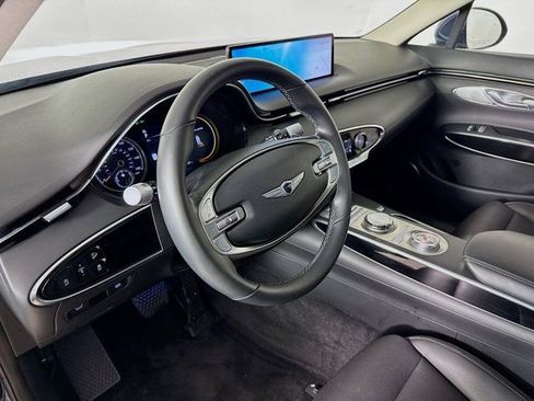 Used 2023 Genesis GV70 2.5T AWD/4WD image 7