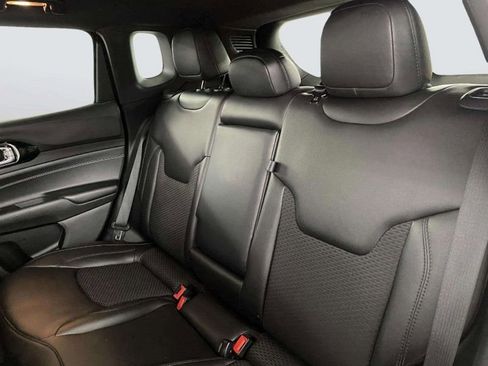 Used 2022 Jeep Compass Altitude image 28