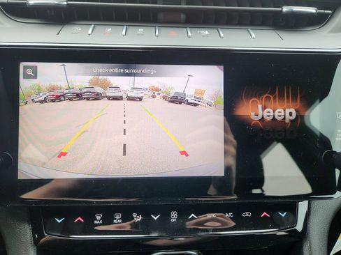 New 2026 Jeep Grand Cherokee Altitude AWD/4WD image 18