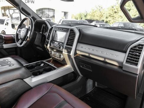 Used 2019 Ford F250 King Ranch w/ King Ranch Ultimate Package image 10