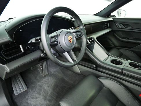 Used 2023 Porsche Taycan RWD image 4