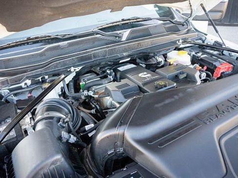 Used 2024 RAM 3500 SLT w/ Quick Order Package 2YG SLT AWD/4WD image 32
