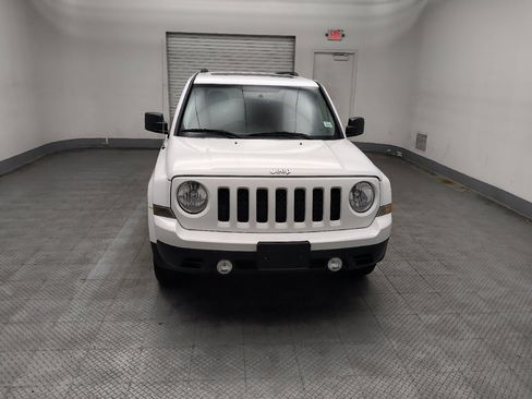 Used 2015 Jeep Patriot High Altitude FWD image 14