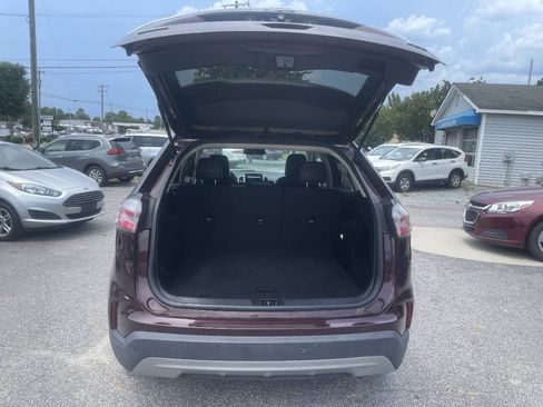 Used 2021 Ford Edge SEL AWD/4WD image 9