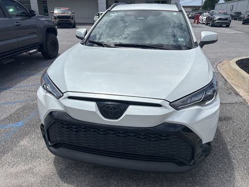 Used 2024 Toyota Corolla Cross AWD Hybrid image 9