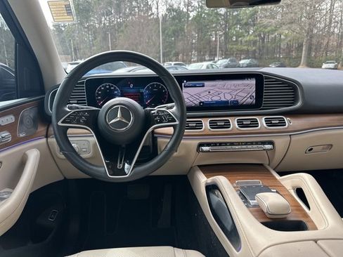 Used 2024 Mercedes-Benz GLE 350 4MATIC image 11
