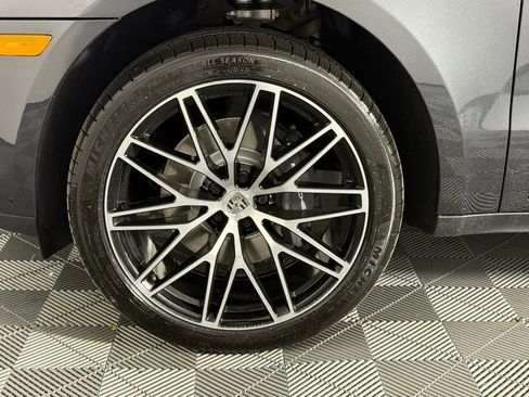 New 2026 Porsche Macan image 11