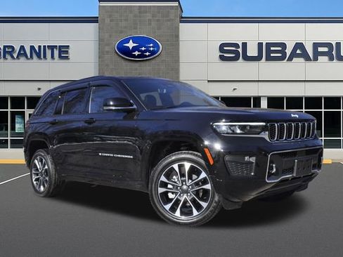 Used 2024 Jeep Grand Cherokee Overland w/ Luxury Tech Group IV image 4