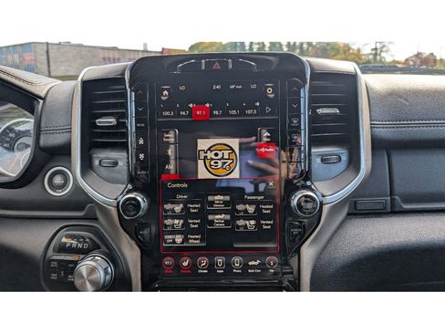 Used 2019 RAM 1500 Laramie image 22