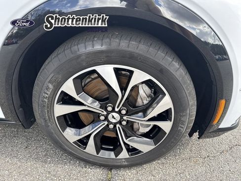 Used 2023 Ford Mustang Mach-E Premium image 12