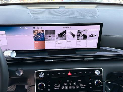 Used 2025 Genesis GV80 2.5T image 29