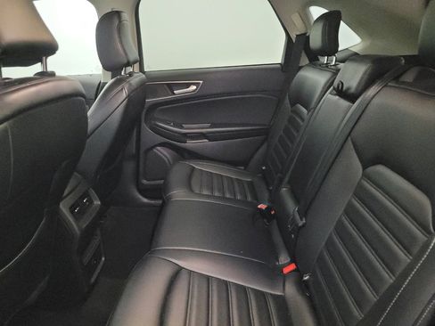 Used 2023 Ford Edge SEL image 18