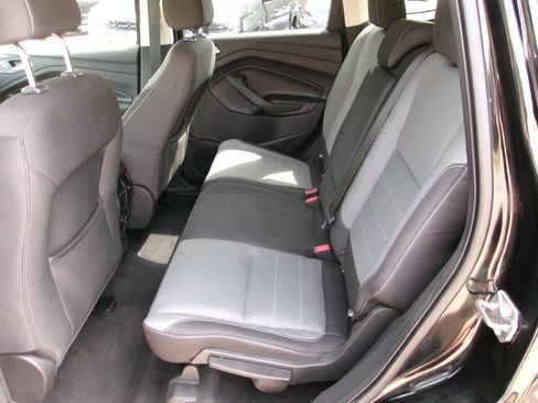 Used 2016 Ford Escape SE w/ Equipment Group 201A AWD/4WD image 10