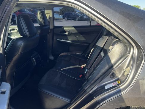 Used 2014 Toyota Camry SE w/ Leather Package FWD image 22