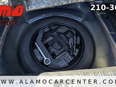 Used 2014 Subaru Impreza 2.0i image 25