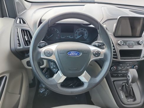 Used 2022 Ford Transit Connect XLT FWD image 12