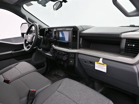 New 2026 Ford F250 XL AWD/4WD image 19