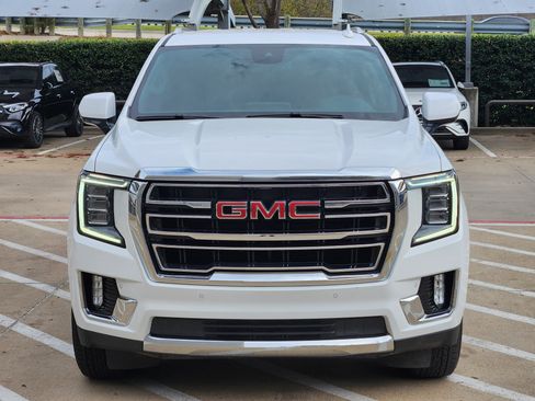 Used 2024 GMC Yukon XL SLT image 5