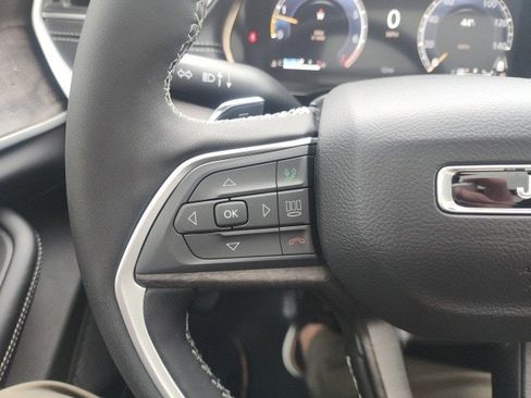 New 2025 Jeep Grand Cherokee L Limited image 14