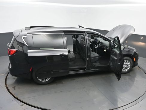 New 2026 Chrysler Voyager LX image 65