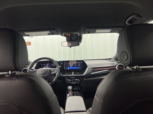 Used 2024 Chevrolet Trax RS w/ Driver Confidence Package image 14