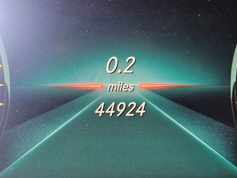 Used 2020 Mercedes-Benz C 300 4MATIC Sedan image 10