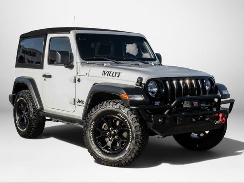Used 2022 Jeep Wrangler Sport AWD/4WD image 4