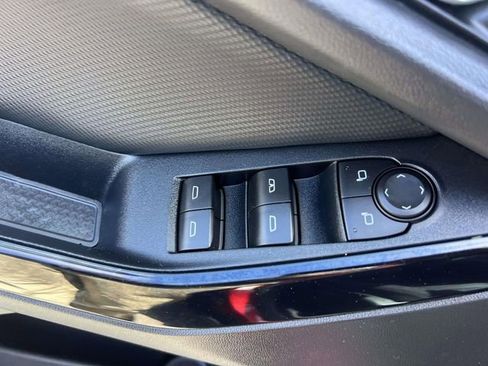 Used 2026 Chevrolet Equinox LT AWD/4WD image 18