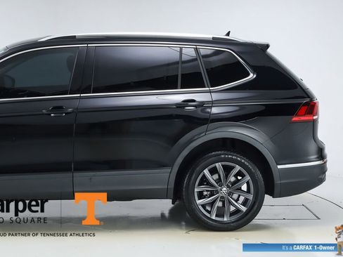 Used 2023 Volkswagen Tiguan SE image 4