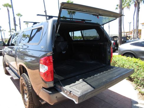 Used 2017 Toyota Tundra Limited w/ Limited Premium Package AWD/4WD image 28