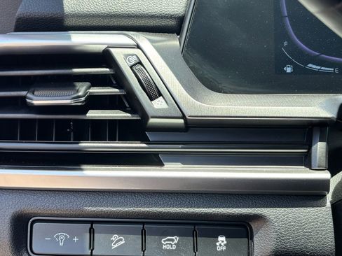 Used 2025 Kia Telluride S FWD image 28