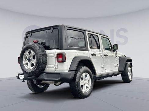 Used 2023 Jeep Wrangler Sport S image 7