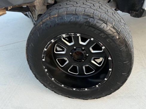 Used 2015 Chevrolet Silverado 1500 LT AWD/4WD image 11