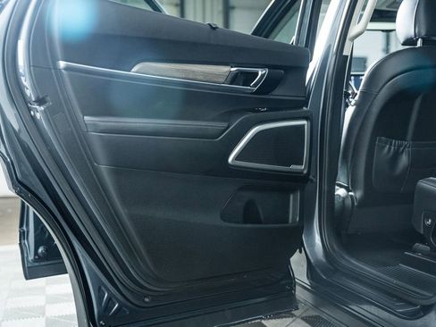 Used 2021 Kia Telluride EX w/ EX Premium Package image 37