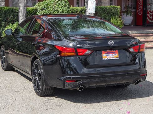 Used 2025 Nissan Altima 2.5 SR w/ SR Premium Package FWD image 6