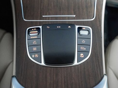 Certified 2022 Mercedes-Benz GLC 300 image 18