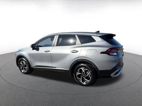 Used 2025 Kia Sportage LX FWD image 10