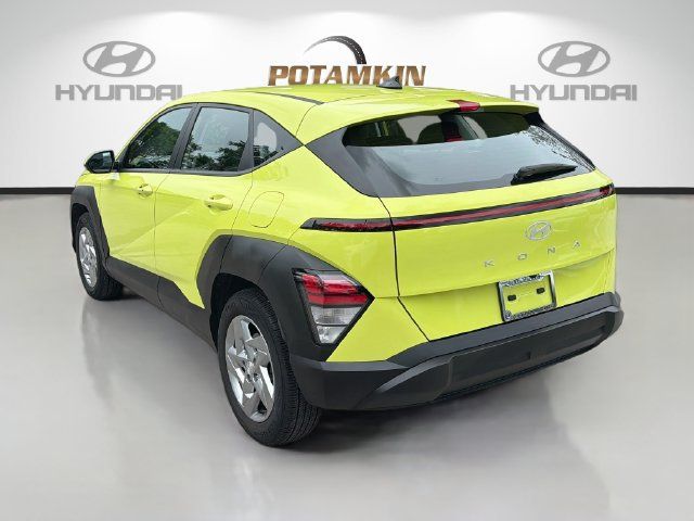 Certified 2025 Hyundai Kona SE FWD image 7
